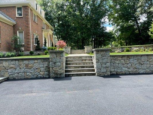 Custom built stonewalls