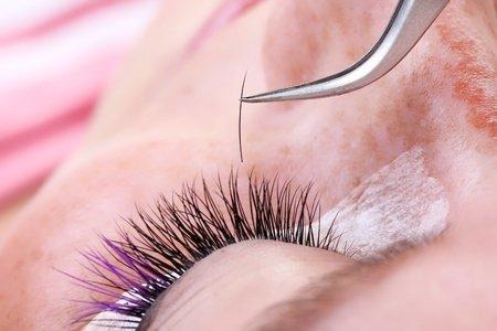 Eyelash Extension Training