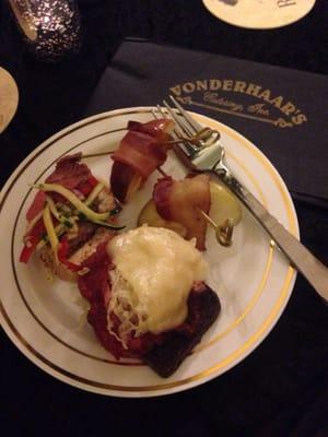 Apple-wrapped bacon, sirloin crostini, and open-faced reuben slider, courtesy of Vonderhaar's! #vernonplacevindication