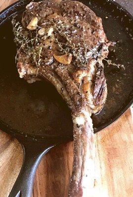 Tomahawk Steak