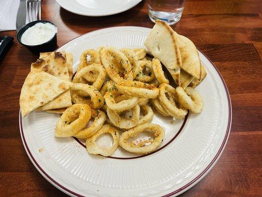 Fried Calamari and 1 Pita Bread