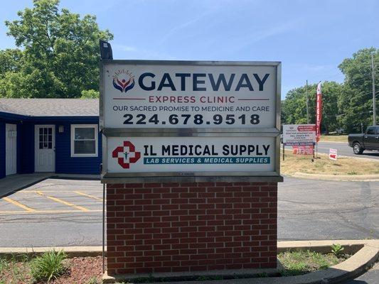 Sign of Gateway Express Clinic and IL Medical Supply for lab services