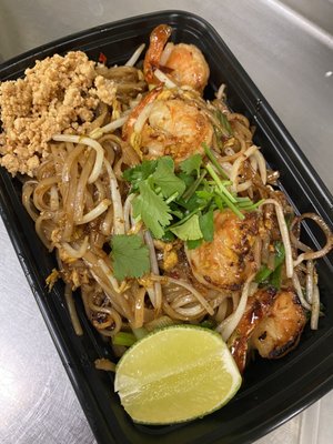 54. Pad Thai Noodle with shrimp