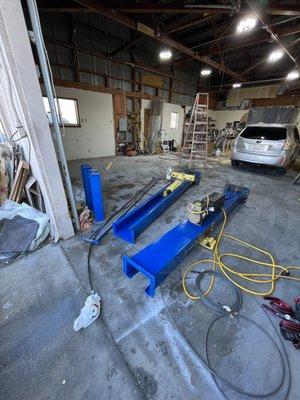 Car lift installation