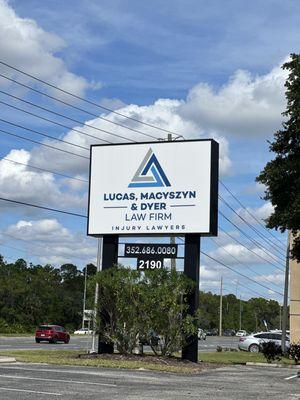 Spring Hill accident attorney sign on US 19