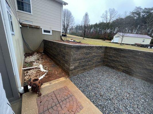 Small retaining wall install