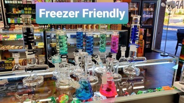 Freezer friendly water pipes