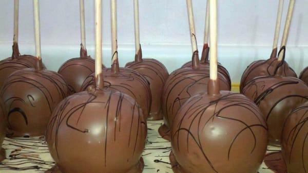 Chocolate Caramel Apples