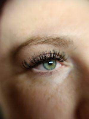 Wet set lashes