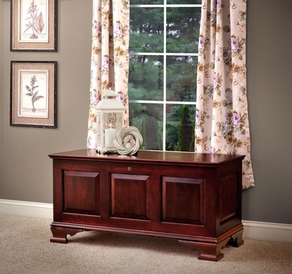 Medium Cherry Mayflower Chest