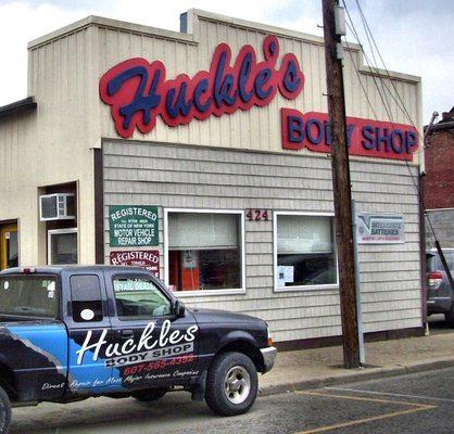 Huckle's Body Shop