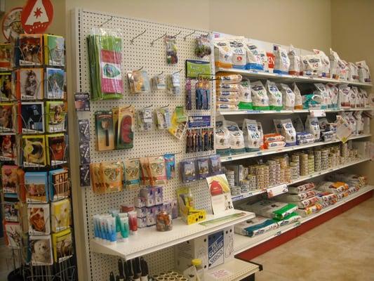 Retail pet supplies