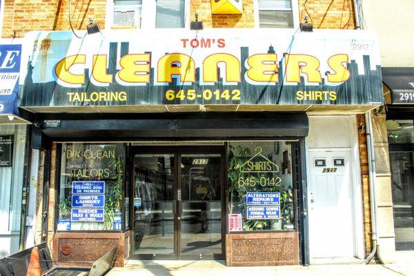 Tom's Cleaners & Tailor