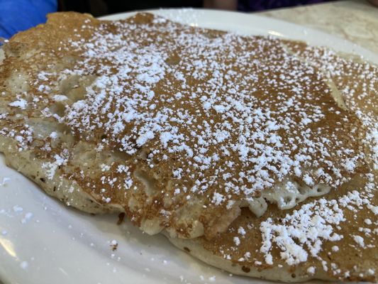 Pancake with powdered sugar