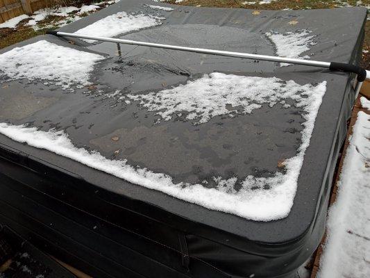 cover collapsed within 8 months of purchase with very little snow.