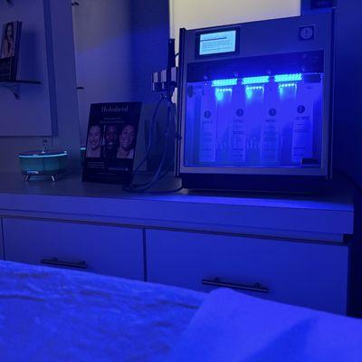 HydraFacial