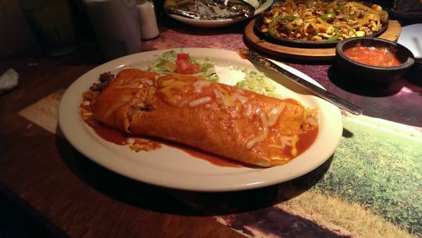 Macho burrito~ as big as the plate.  Yum!