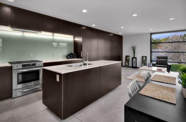 Glass Kitchen Backsplash