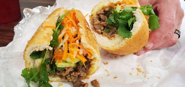 Juicy Beef Banh Mi