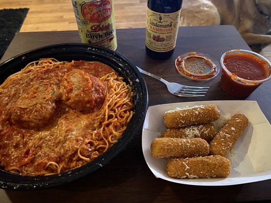 Spaghetti & Meatball, Fried Mozzarella (sad sticks)