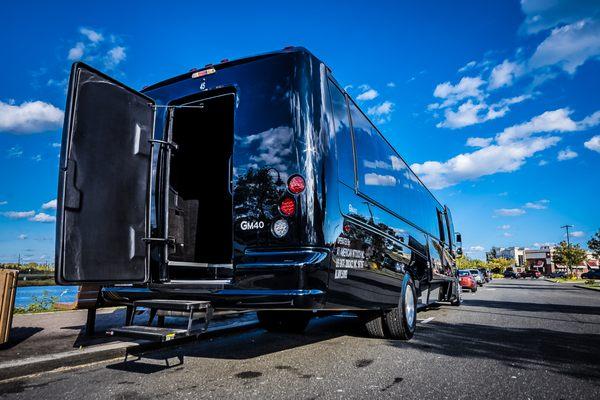 38 PASSENGER MINI COACH