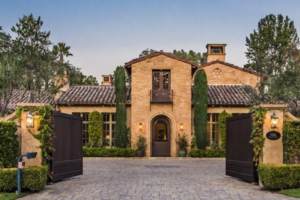 Encino SOLD the Entourage House by Jill K.