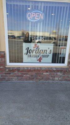 Jordan's Barber shop is at 1177 Lee Blvd. Richland WA.