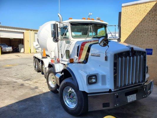 Twin steer concrete mixer full refurbish