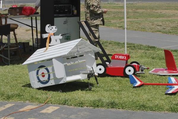 Things that shouldn't fly:  Snoopy barn, lawnmower,