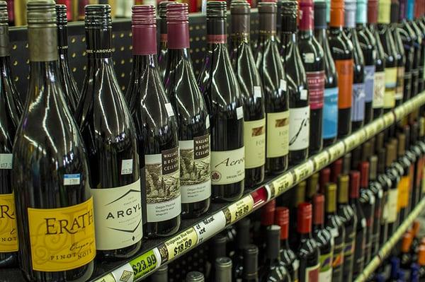 Over 270 varieties of wine, including many made in Oregon.