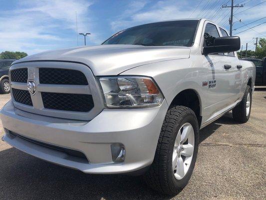 2015 Ram 1500 SLT Quad Cab 4x4