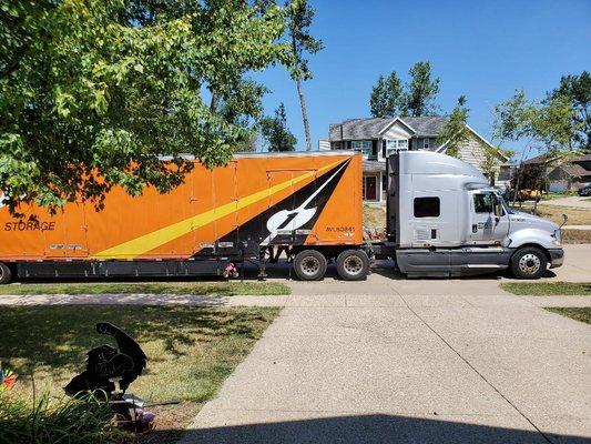 Allied Truck illegally blocking my driveway.