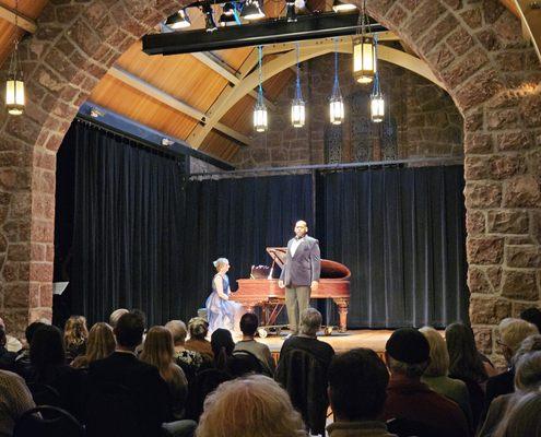 4/5/2024 - resident singers of the Portland Opera perform 'Play On: Shakespeare in Music'.