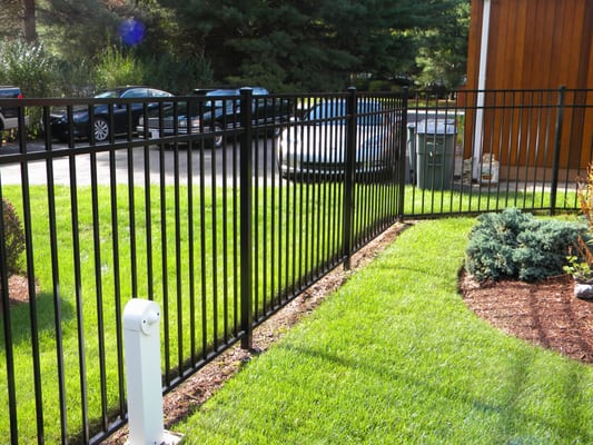 Aluminum Fences have an elegant, traditional look combined with long-lasting durability and security are great for homes, pool enclosures.