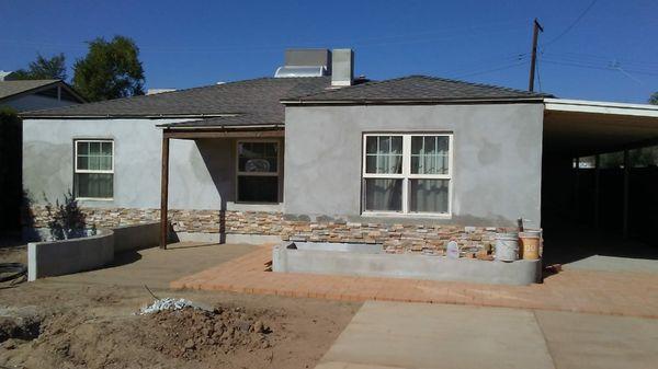 Stucco/stone veneer