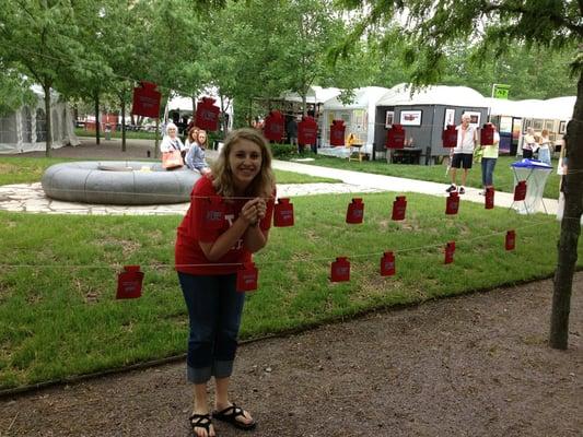 Yelptern, Meredith S, working her decorating skills:) @MeredithSlavens