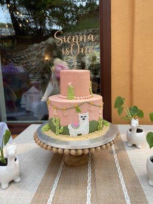 Llama cake