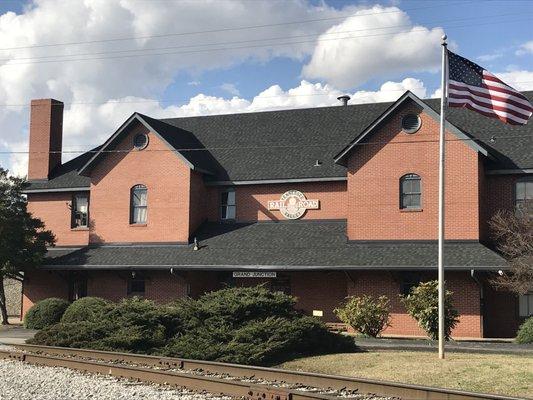 Located at the Tennessee Valley Railroad