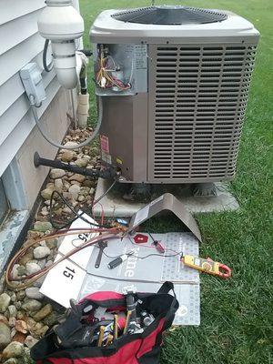 York Heat Pump installed by Universal Heating and Cooling.