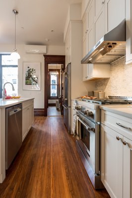 New meets old in this gorgeous Harlem kitchen - Updated by Apartment Turnover Team