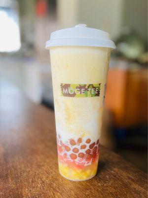 Cheese foam mango pomelo tea boba, this drink is stunning, fruity and rich, ordered at 30% sugar, loved it just perfect