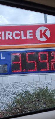 Price of fuel on 10/16/2022 @ 1109