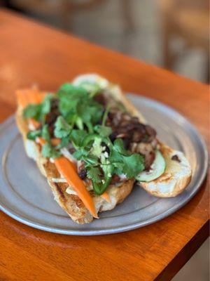 Banh mi sandwich