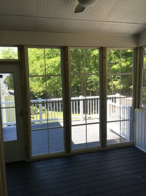 It's always outdoor season in a beautiful new sunroom!