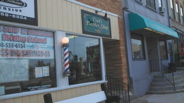 Dad's Barber & Hair Styling Shop