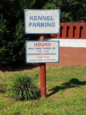 Kennel Parking/Hours