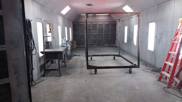 Interior powder coating booth