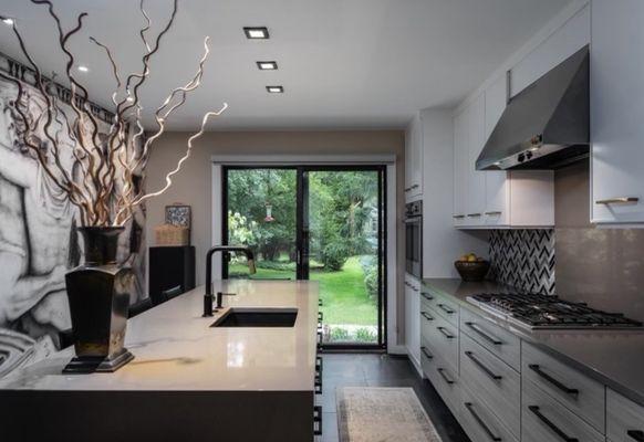 Great Kitchen design collab with Michael Reynolds interiors + Justin terban at acorn design