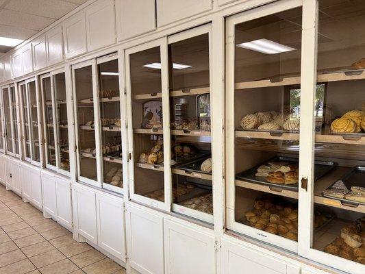 Las Palmas Bakery