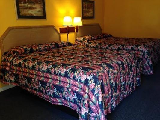 2 double Bed Guest room